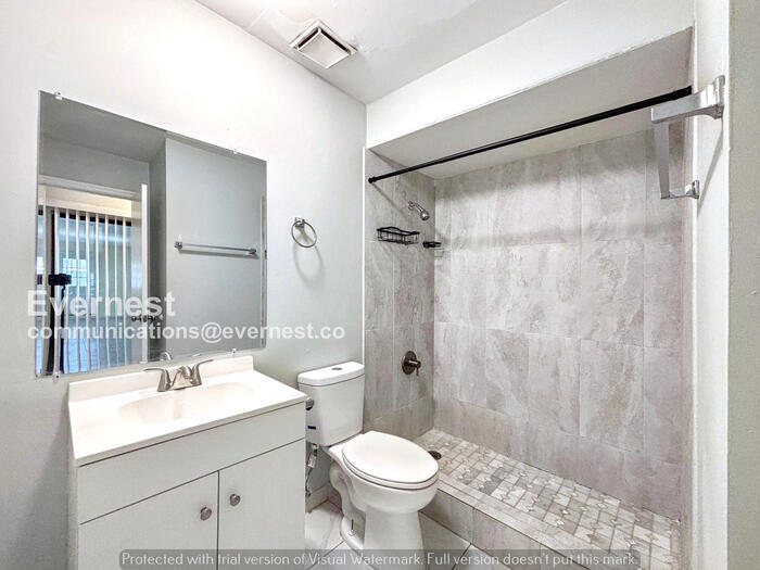 Building Photo - 2 Chip Ct