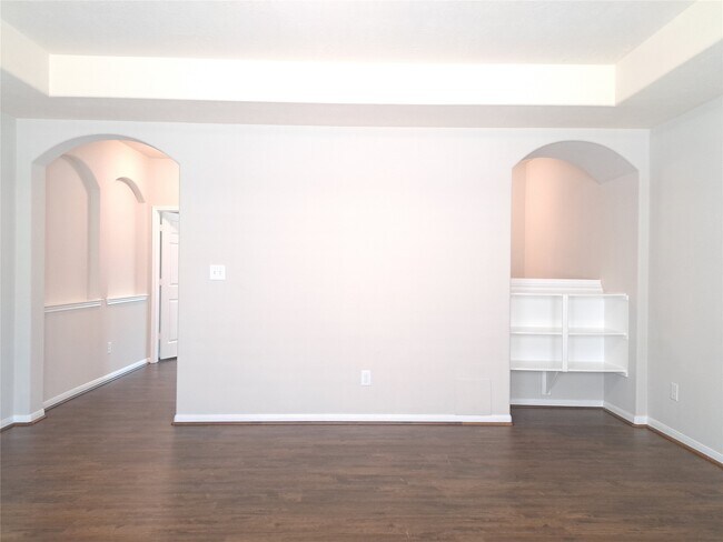 Building Photo - 26315 Fox Ridge Ln