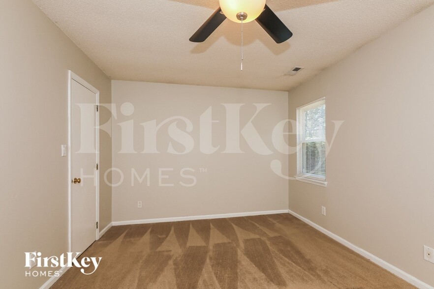 Building Photo - 12106 Sawtry Ct