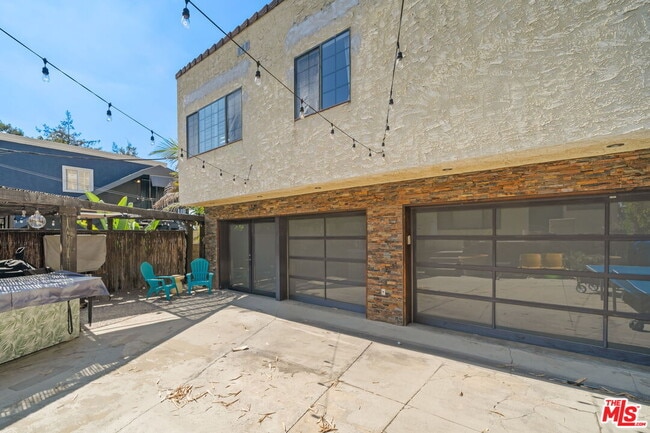 Building Photo - 1225 S Longwood Ave