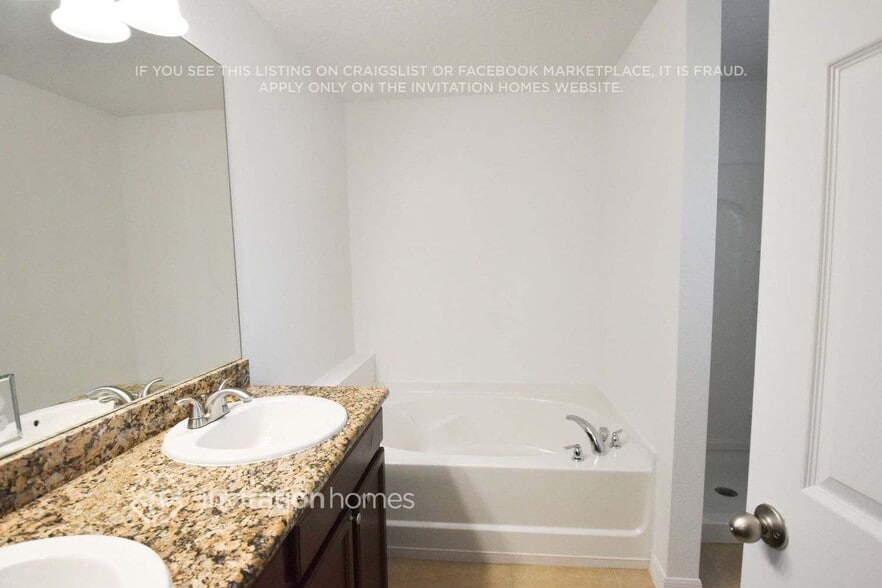 Building Photo - 1290 Corbett Ln