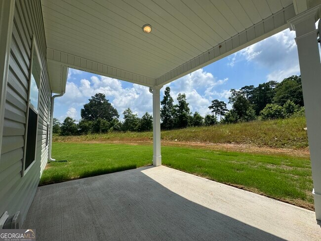 Building Photo - 129 Sycamore Ln