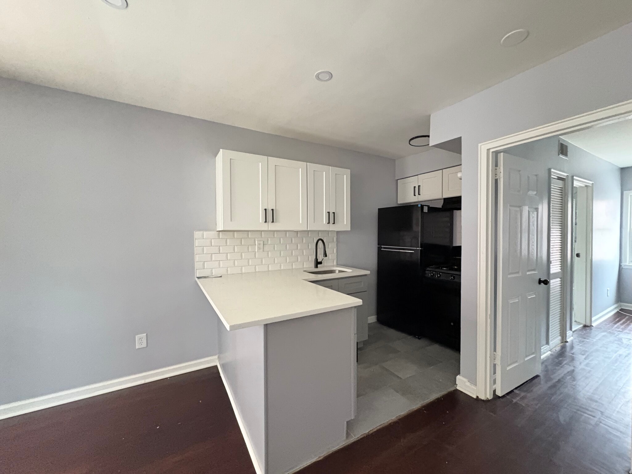 143 N Walnut St 3 - 140 N Walnut St