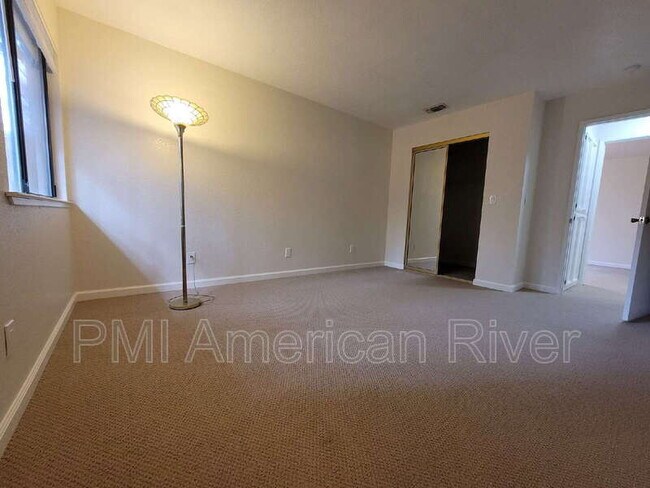 Building Photo - 7474 Griggs Way