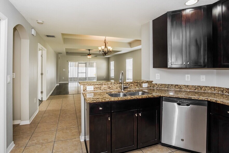 Building Photo - 7603 Forest Mere Dr