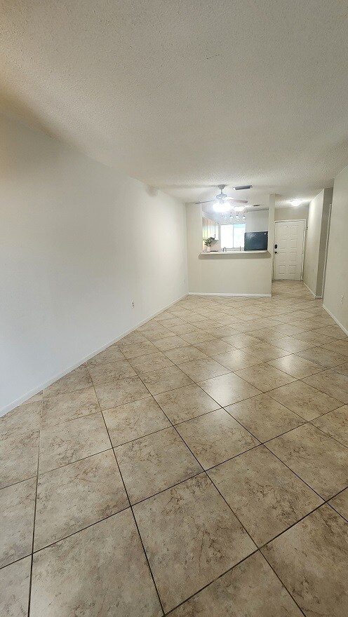 Building Photo - 98442 Windward Ave