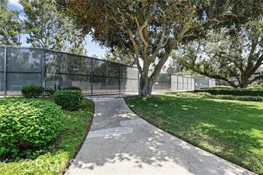 Building Photo - 260 Streamwood