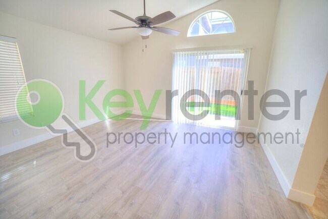 Building Photo - 5627 Terrace Dr