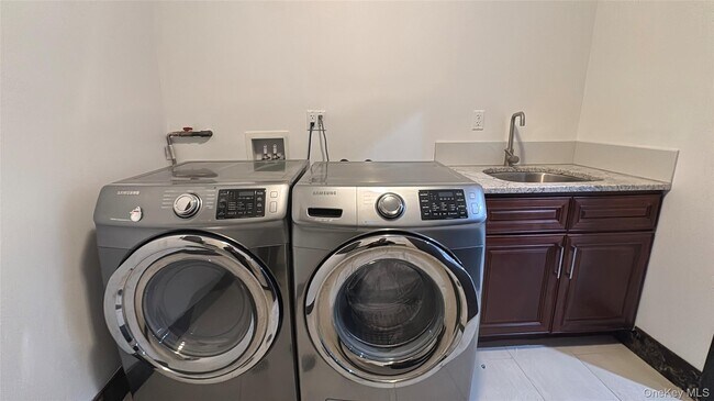 Building Photo - 18-02 150th St