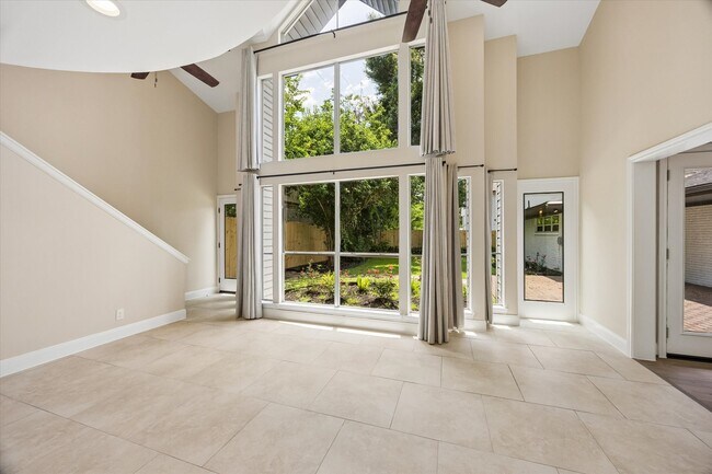 Building Photo - 9407 Cranleigh Ct