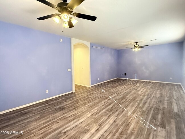 Building Photo - 9786 S La Rosa Dr