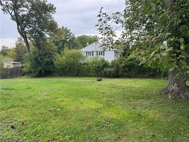Building Photo - 7878 Sagamore Dr N