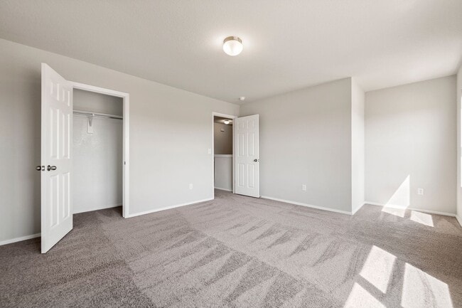 Building Photo - New Home Waiting For You!