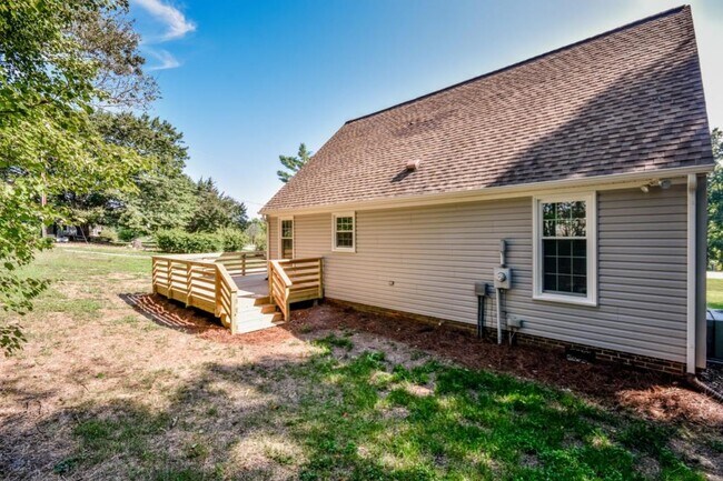 Building Photo - 4792 NC-73