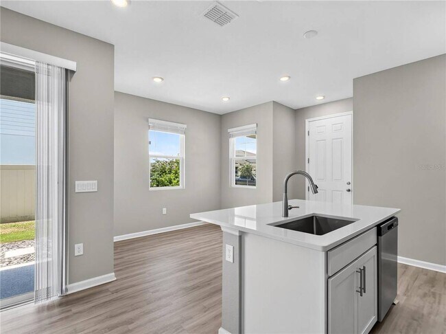 Building Photo - 1465 Axel Graeson Ave
