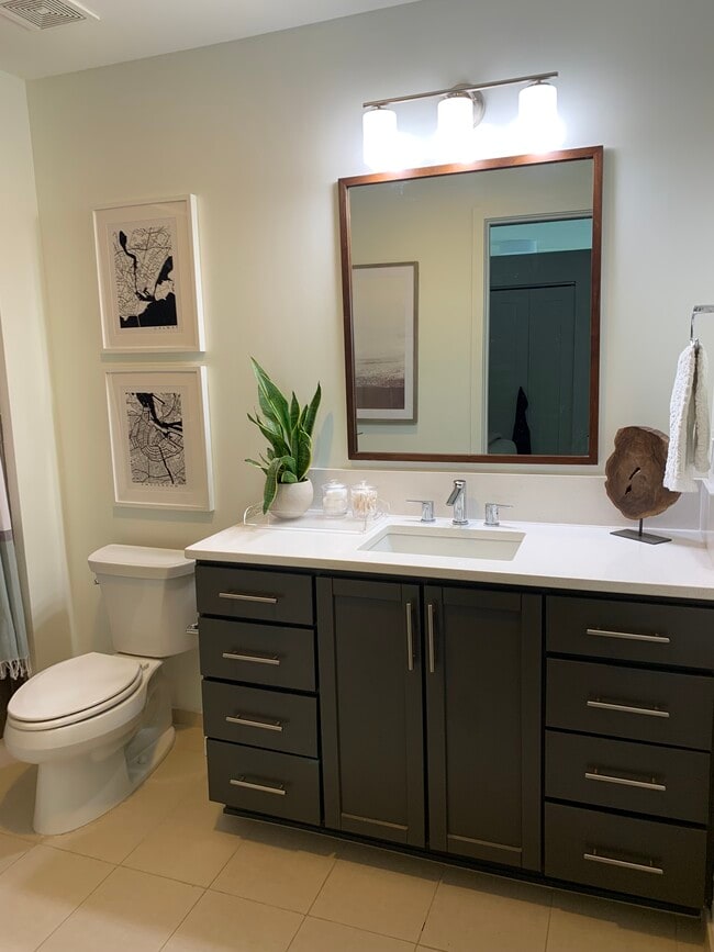 Building Photo - 2212 -TWTW