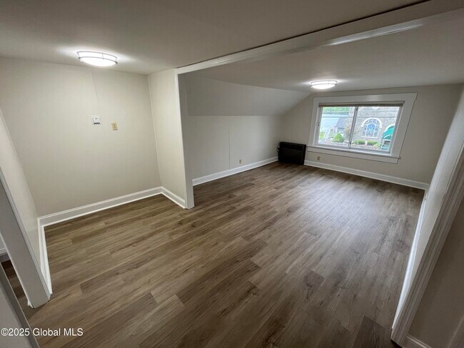 Building Photo - 2680 NY-43