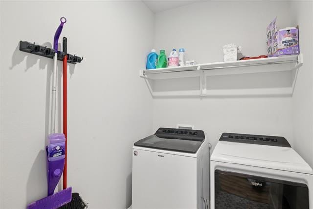 Building Photo - 453 Arcane St