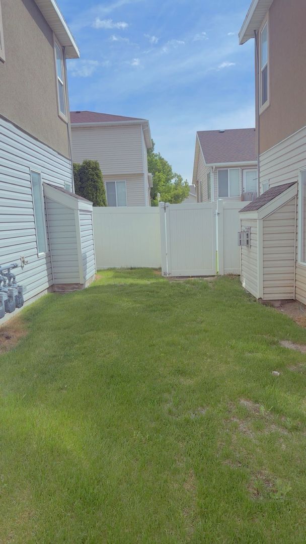 Building Photo - 1581 Alsace Way