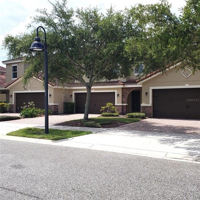 Building Photo - 207 White Dogwood Ln