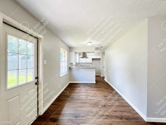 Building Photo - 3 br, 1.5 bath House - 4419 Curly Oaks Dr