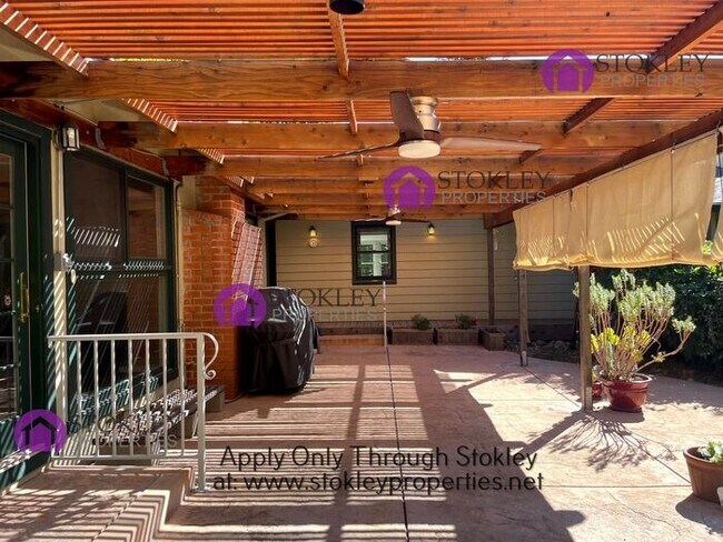 Building Photo - 823 Wiget Ln