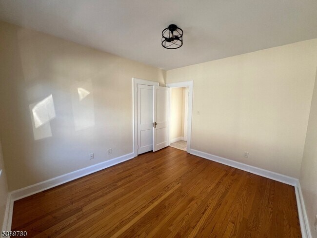 Building Photo - 215 Saddle River Rd