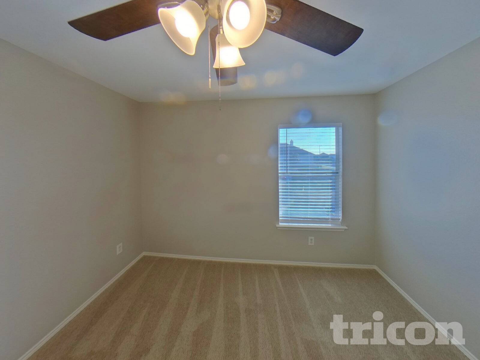 Building Photo - 521 Sandy Ln