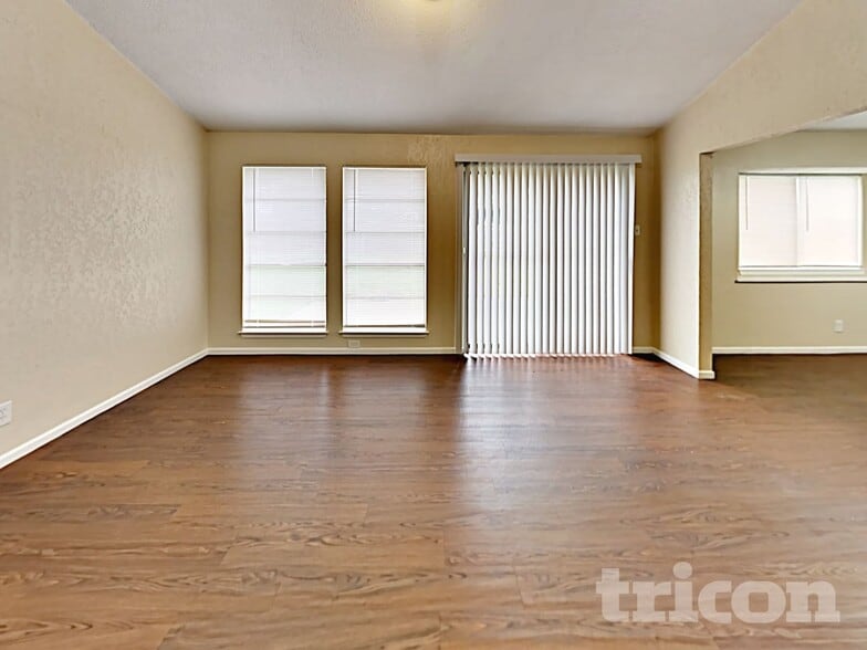 Building Photo - 4911 Buckwheat St