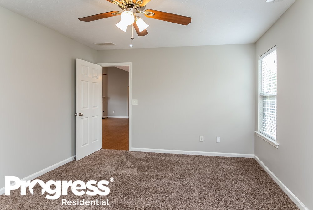 Building Photo - 838 White Dove Dr