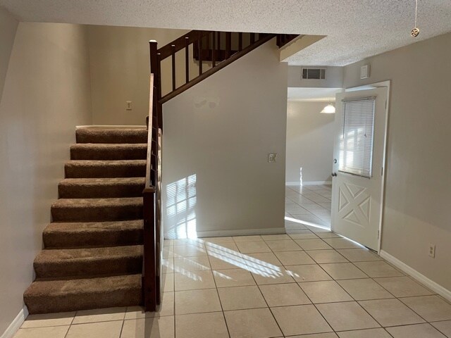 Building Photo - 4600 Lighthouse Cir