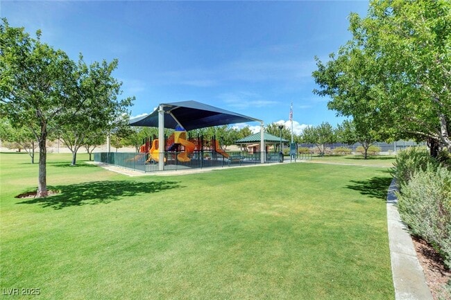 Building Photo - 10940 Salernes St