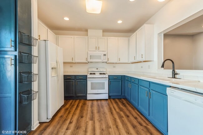 Building Photo - 1419 New Haven Dr