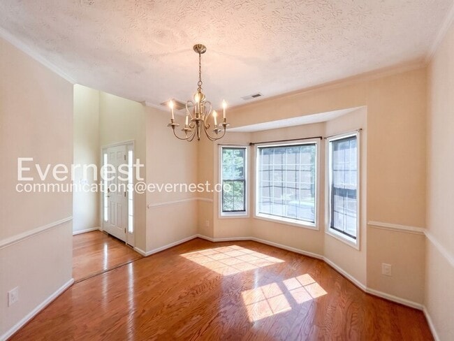 Building Photo - 4 Bed - 2.5 Bath Spacious Home with Modern Amenities and Community Perks / Available Now!