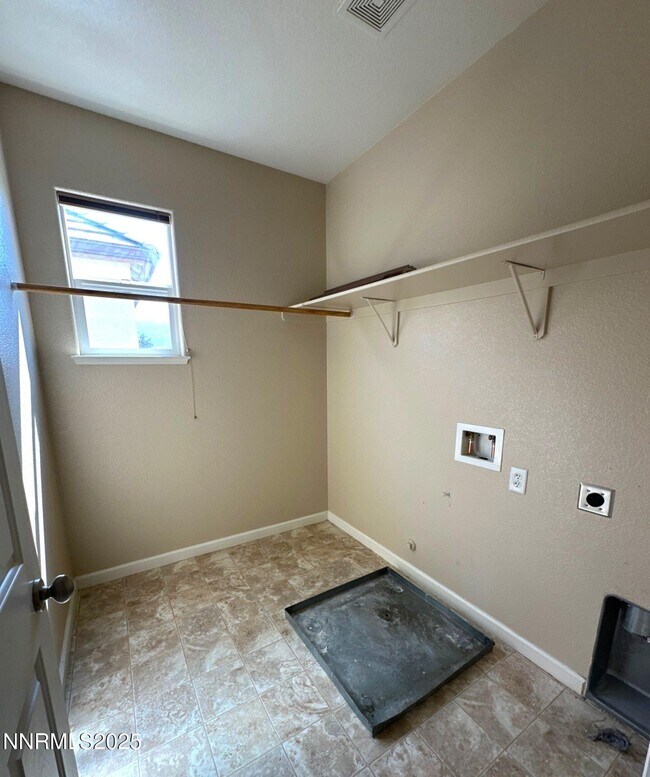 Building Photo - 545 Terracina Way