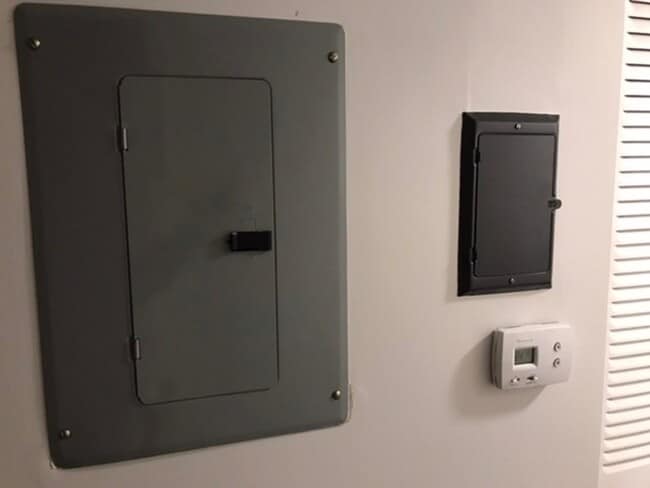 Building Photo - Beautiful First Floor Condo