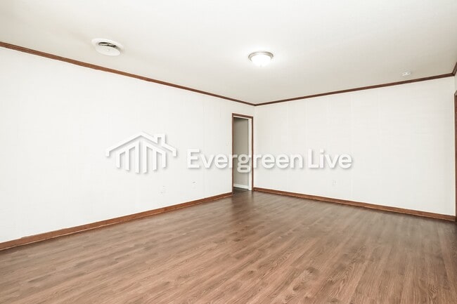 Building Photo - 5805 Baxter Dr