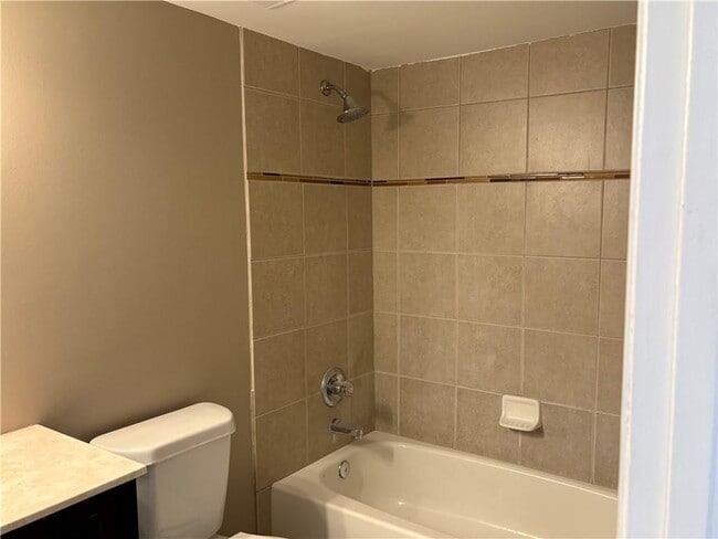 Building Photo - 2187 Palmyra Dr