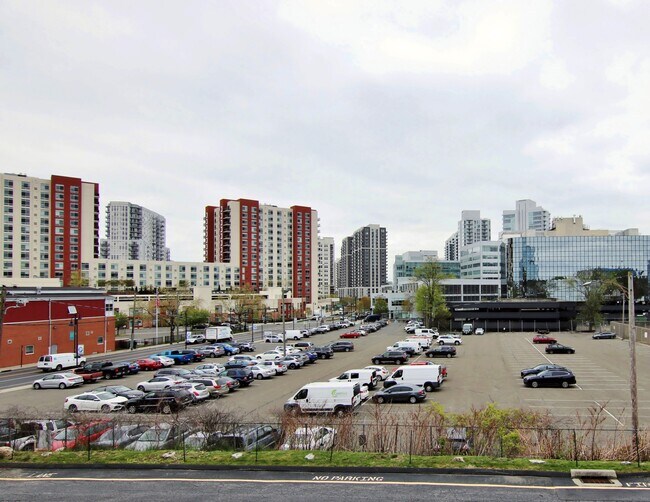 Building Photo - 256 Washington Blvd