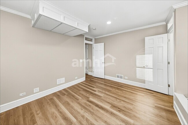 Building Photo - 1811 Mandan Village Dr