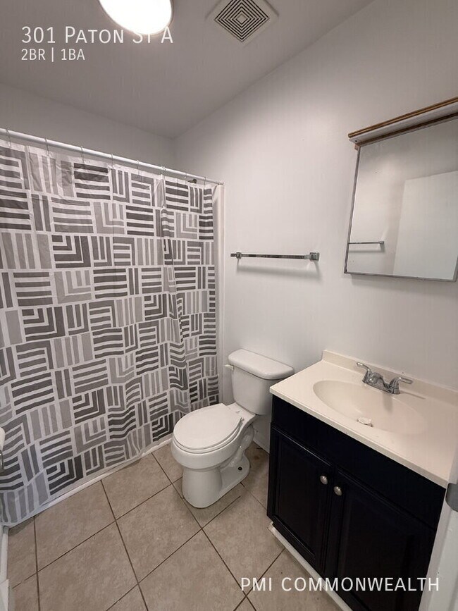 Building Photo - 301 Paton St