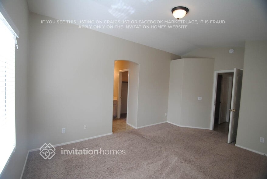 Building Photo - 6737 E Norwood St