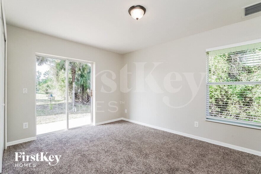 Building Photo - 2915 12th St W