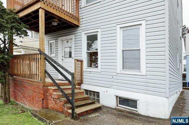 Building Photo - 58 Westervelt Ave