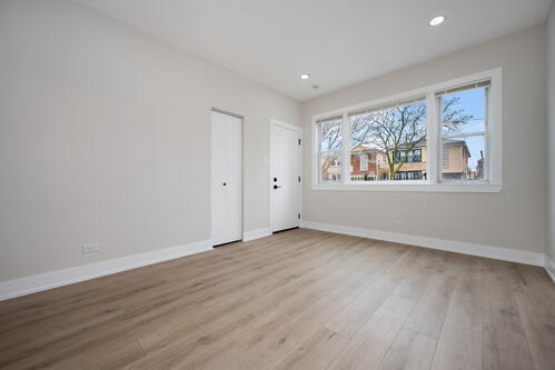 Building Photo - 2228 N Major Ave