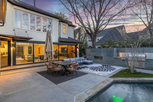 Building Photo - 3613 Twin Lakes Way