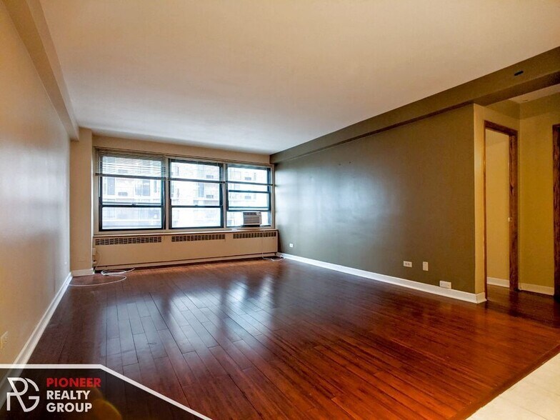 Building Photo - 4180 N Marine Dr