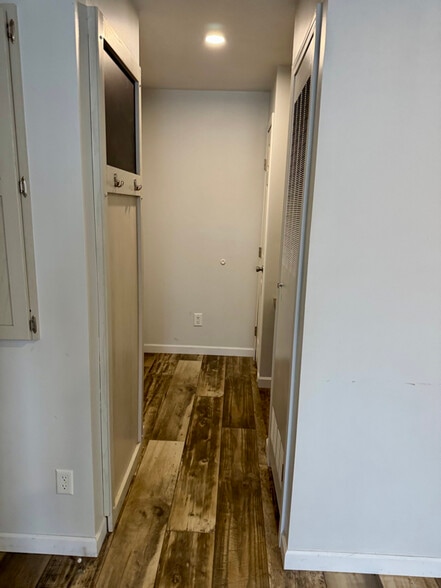 Building Photo - 79 Old State Rd S