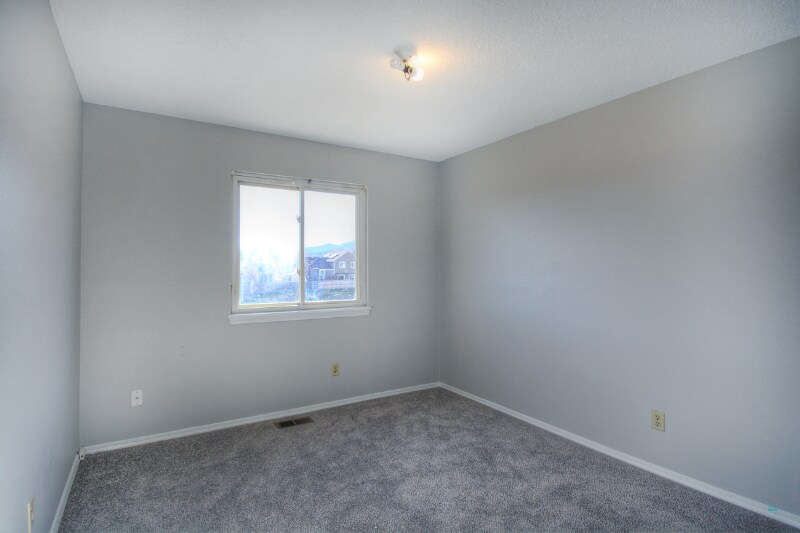 Building Photo - 3986 Red Cedar Dr