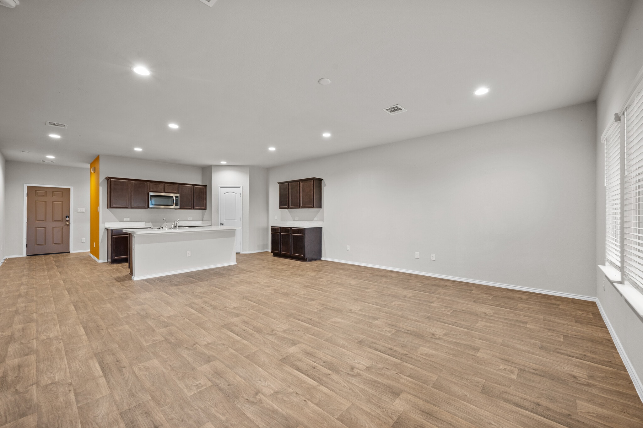 Building Photo - 20811 Olive Leaf St